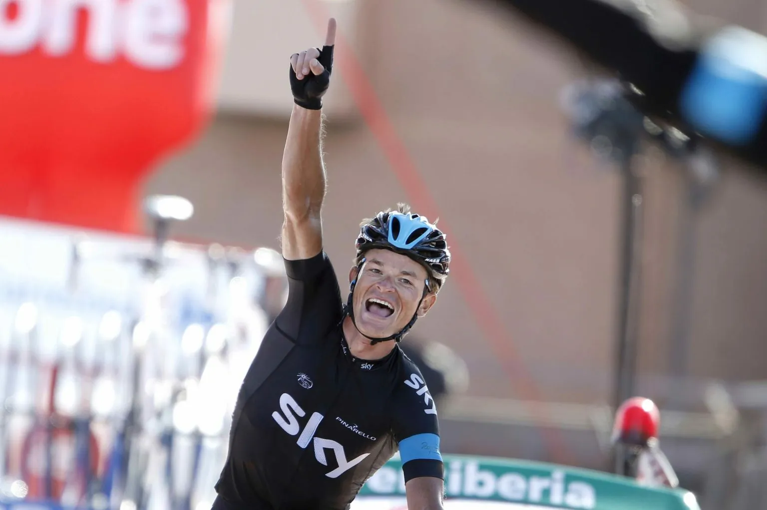 Vasil Kiryienka to retire